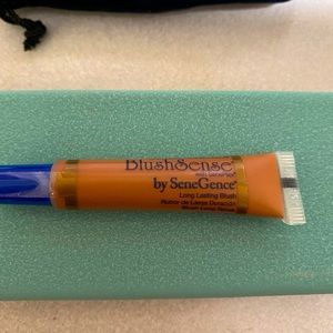 Senegence Blush Sense NWOT all sealed